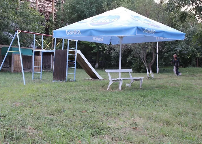 Хотел Briz 3 - Free Parking 2*