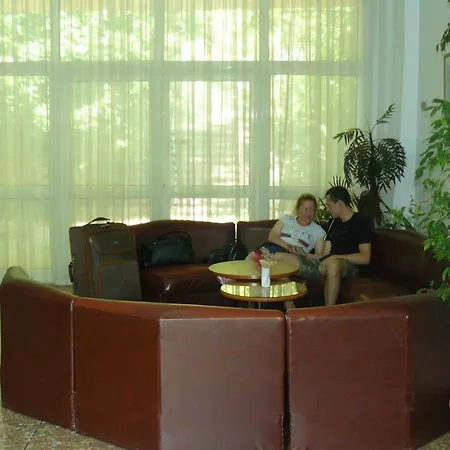 Briz 3 - Free Parking 2*