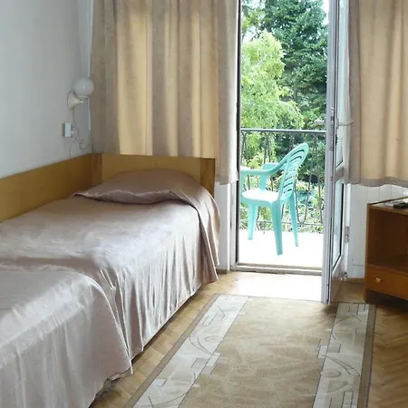 Briz 3 - Free Parking Hotel