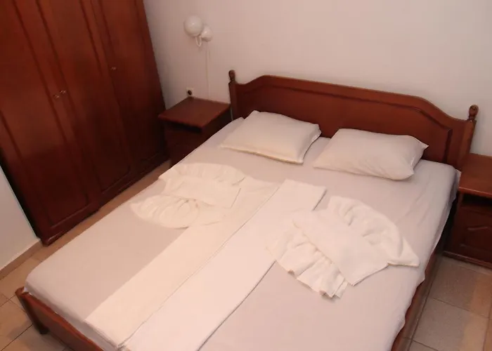 Briz 3 - Free Parking 2* Varna